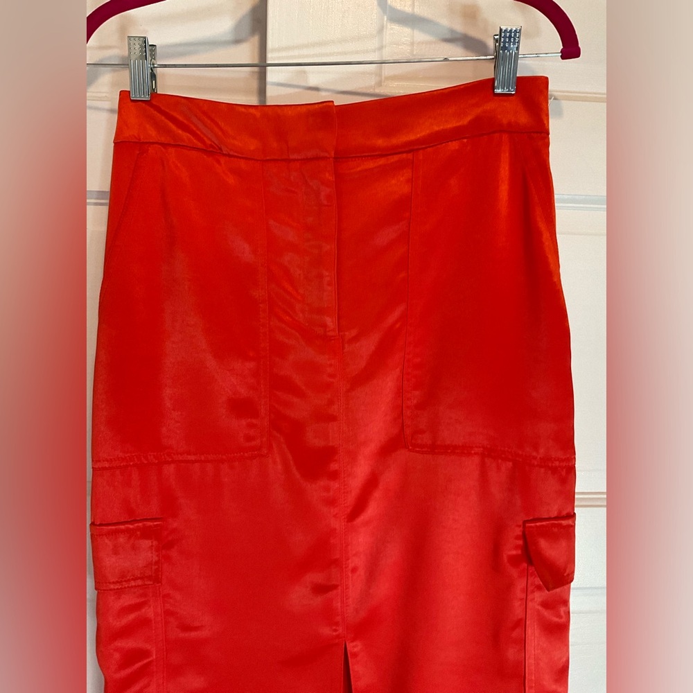 HOUSE OF HARLOW CARGO SKIRT - Picture 5 of 15